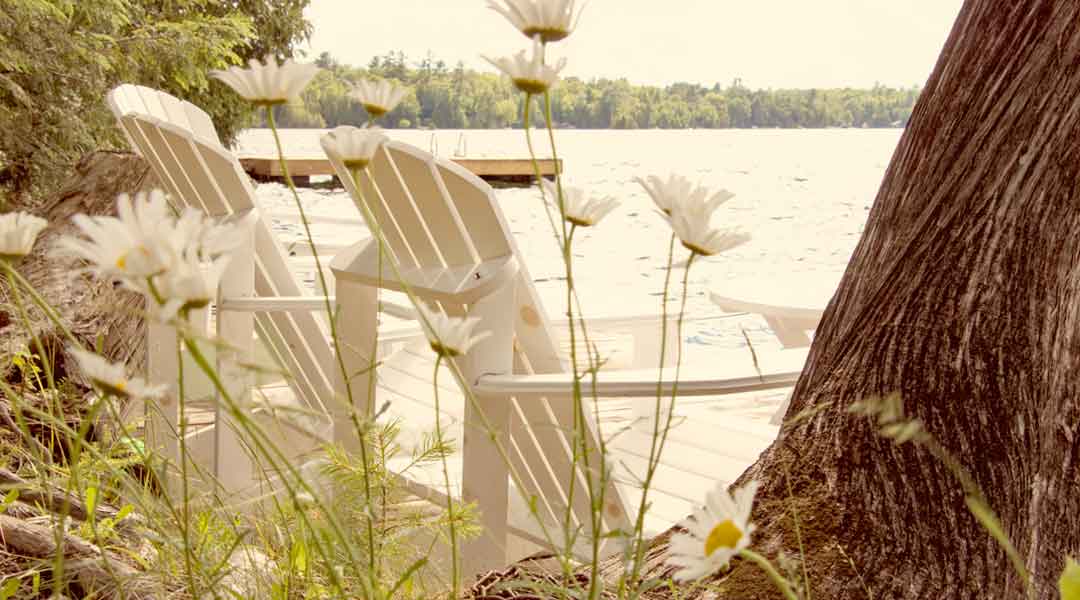 Blue Mountain Rest Adirondack chairs cabin rental lake testimonials